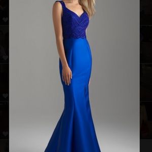Jovani Brand New beautiful open back dress💙